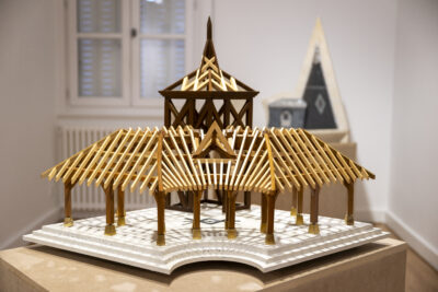 Agrandir l'image 3 sur 39, fenêtre modale